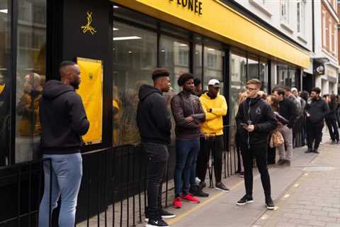 KSI and Logan Paul's London Prime Store: Fans Queue for Chance to Win £400k Solid Gold Bottle