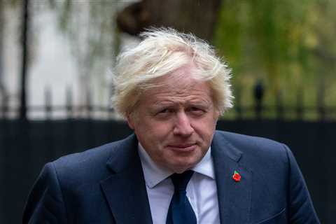 Only migrants earning £40,000 or more should be allowed into UK, says Boris Johnson