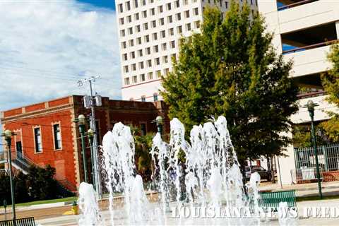 World’s tallest Christmas tree structure lights up in Louisana