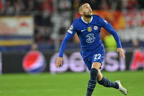 Hakim Ziyech Takes Shot at Chelsea, Confirms PSG Transfer Blunder