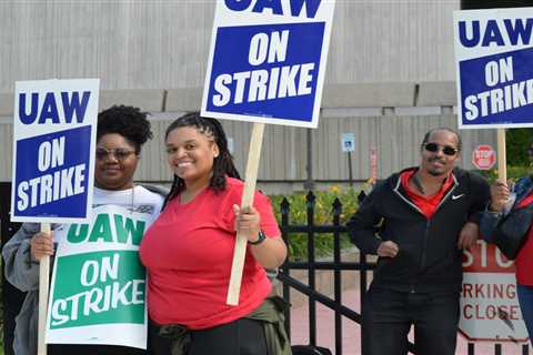 Tentative deal announced in 11-week strike by Blue Cross Blue Shield workers ⋆