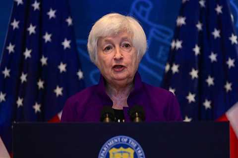 Janet Yellen says bond-market moves can complement the Fed's monetary policy - but there's a big..