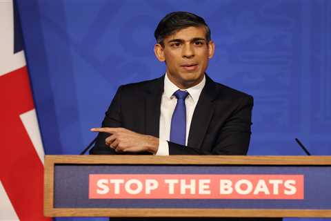 Rebel Tory MPs Warn Against Toppling Rishi Sunak Over Rwanda Migrants Plan