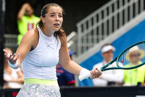 Australian Open: Jodie Burrage takes opening set but goes on to lose her opening tie against Tamara ..