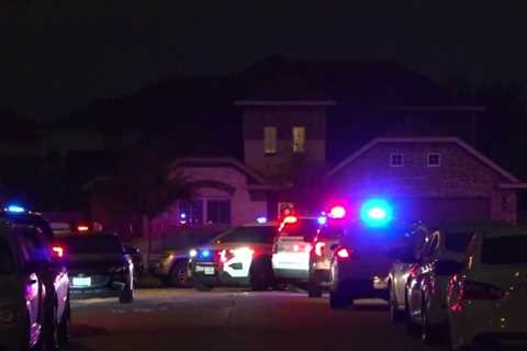 3 dead, 2 injured in shooting at NW Harris County house