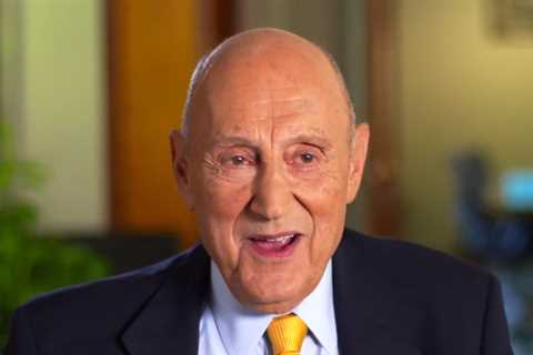 Wall Street legend Burt Malkiel dismisses S&P 500 and recession forecasts, slams bitcoin, and..