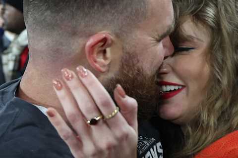 Jason Kelce Refers to Travis Kelce’s Girlfriend Taylor Swift as Part of the Kelce Family | Jason..