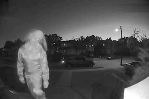 15 Creepy Encounters Caught on Disturbing Doorbell Cameras