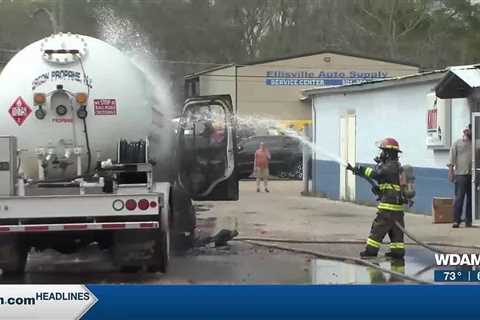 Propane truck catches fire in Ellisville