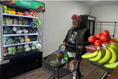 More money for Detroit grocers