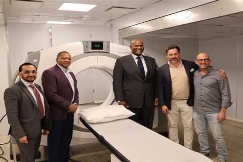 Detroit lawmakers mark Long COVID awareness day by visiting mobile unit screening for lung damage •