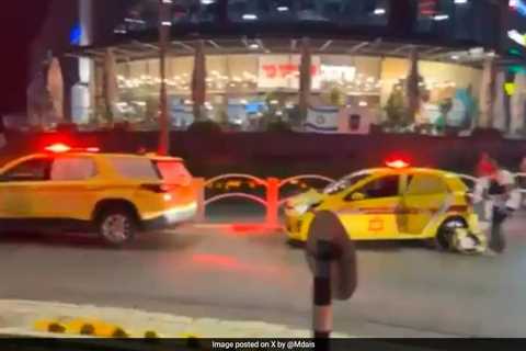 3 Injured After Being Stabbed By Terrorist In Shopping Mall In Israel