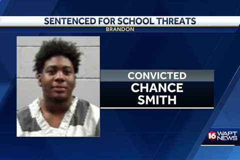 Teen sentenced for threatening teacher