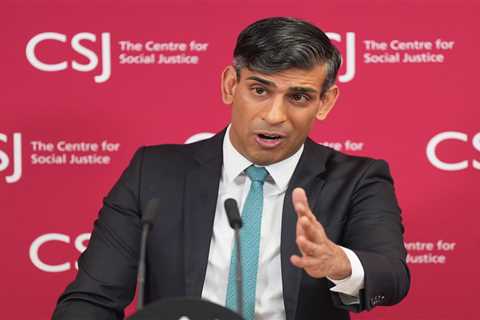 Rishi Sunak accuses Keir Starmer of being weak for not reading Angela Rayner's tax advice