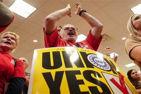 Following the UAW’s wins against the Detroit Three, Tenn. Volkswagen workers vote to join the union ..