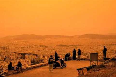 Dust Storm From Sahara Desert Crosses Mediterranean Sea, Gives Greece a Mars-Like Hue (VIDEO)