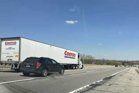 Proposal aims to bar tractor-trailers from left freeway lane in Michigan