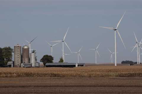 Senate passes expansion of prevailing wage law to wind and solar projects •