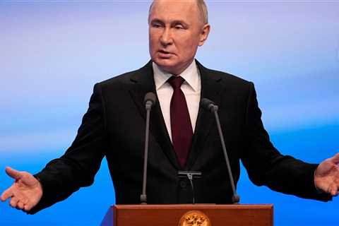 Putin ready to launch INVASION of Nato nations & could annex parts of Estonia & Sweden to test West,..