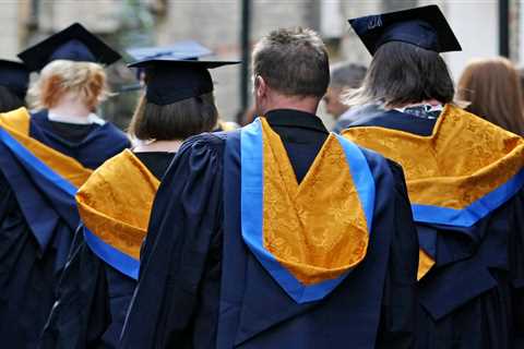 Mandatory English tests for migrants on Graduate Route in UK