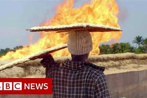 The toxic gas flares fuelling Nigeria's climate change - BBC News