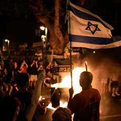 Thousands of Israelis gather for hostage's birthday | World news