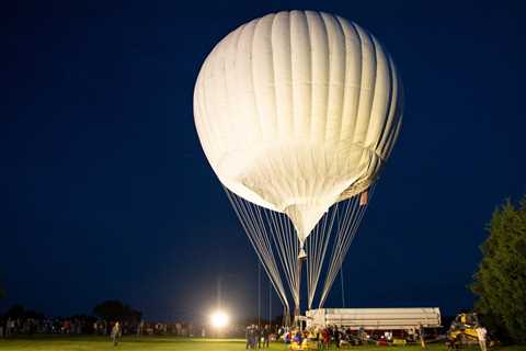 Groundbreaking transatlantic hydrogen balloon attempt thwarted by weather | World News