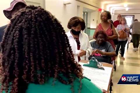 Poll workers being trained for November election