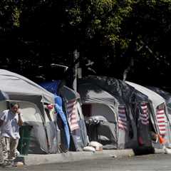 Officer who beat a man at the veteran’s hospital in Los Angeles sentenced to a year in prison