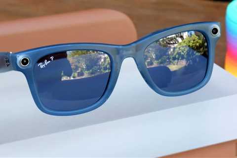 Ray-Ban Smart Glasses to Get New Display Features