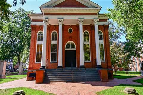 The Process of Removing Public Officials in Loudoun County, Virginia