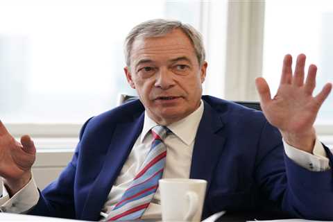 Nigel Farage offers to help Keir Starmer's government schmooze Donald Trump