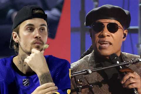 Justin Bieber Shocks Fans with Tribute to Stevie Wonder