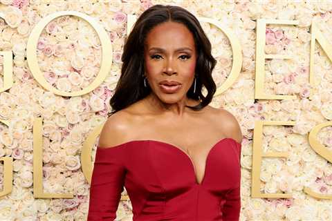 Scary Car Crash Injures Sheryl Lee Ralph’s Arm