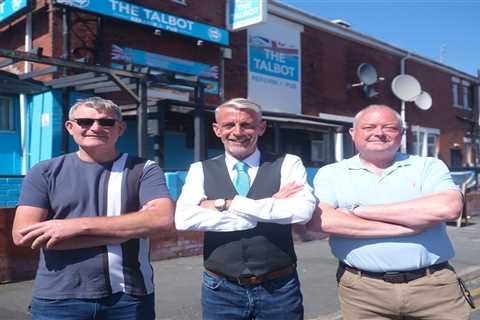The Rise of Reform UK: Politics, Pints, and Turquoise Transformations