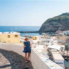 American tourists can't quite quit Europe