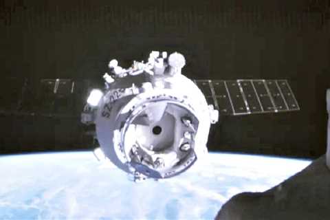 Chinese Space Agency Successfully Sends Uncrewed Shenzhou 22 to Tiangong Station to Bring the Three ..
