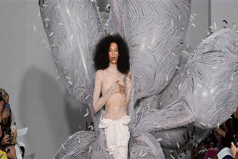 Exploring Dress Codes and Themes at Food Events in Western Massachusetts